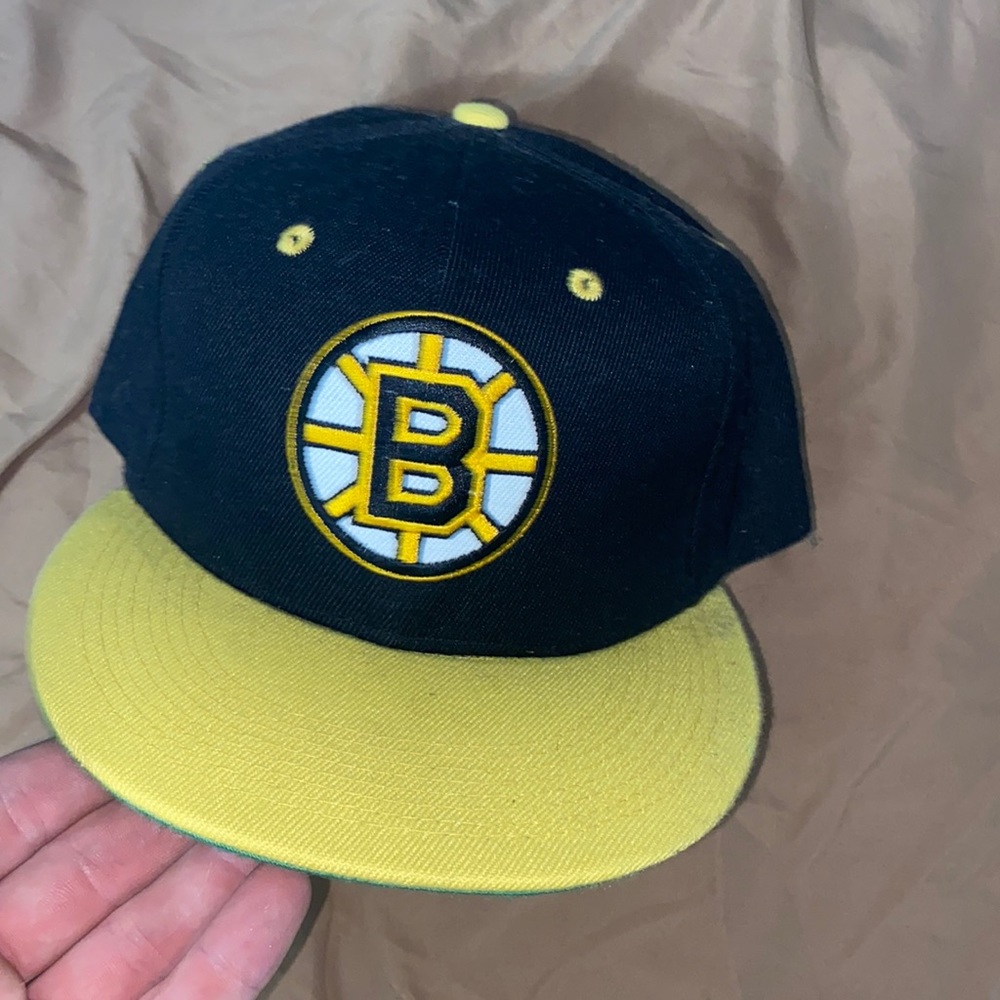 Boston Bruins SnapBack